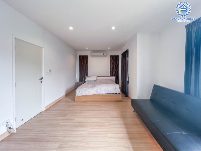 *****บ้านเดี่ยวมือสองย่านนนทบุรีฯ ม.ดีไลท์ พุทธมณฑล-ศาลายา เนื้อที่กว้างขวางมากถึง 56.10 ตร.ว.  ฟังก์ชัน 3 ห้องนอน 2 ห้องน้ำ ที่จอดรถ 1 คัน บ้านสวย ฟรีเฟอร์นิเจอร์ พร้อมเข้าอยู้่ได้ทันที บนทำเลแห่งการเดินทาง